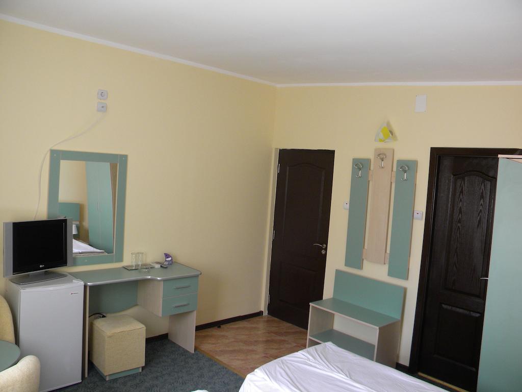 Vilele Soarelui Neptun Zimmer foto